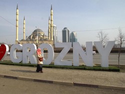 Perempuan Eks-ISIS Pulang ke Rusia dan Mengajar di Sekolah