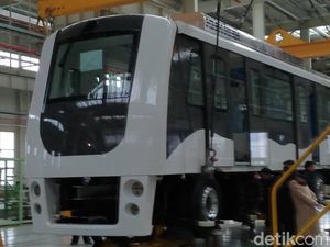 Skytrain Bandara Soekarno-Hatta, Kereta Tanpa Awak Pertama RI