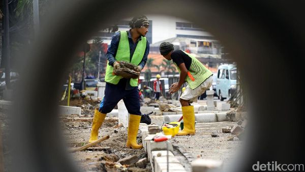 Manjakan Pejalan Kaki, Pedestrian di Jatinegara Dilebarkan