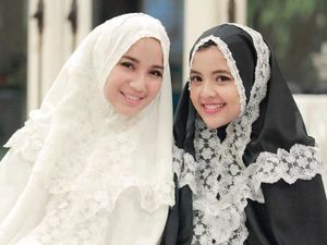 Mukena ala Dian Sastrowardoyo Ini Laris Jelang Lebaran
