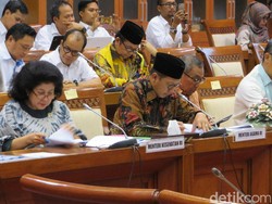 Menag dan Menkes Rapat dengan DPR Bahas Kesehatan Jemaah Haji