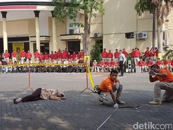 Taruna Taruni Polrestabes Surabaya Dilatih Olah TKP
