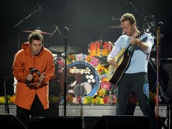 Kerap Olok-olok Coldplay, Liam Gallagher Minta Maaf ke Chris Martin