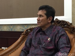 Siapa yang Bisa Bantu Lolos Seleksi CPNS?