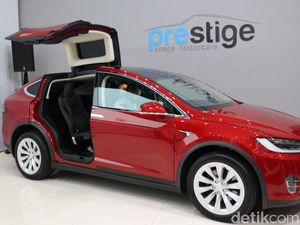 Tesla Klaim SUV Model X Paling Aman Sedunia