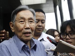 Kwik Kian Gie: Infrastruktur Asal Bangun, Tak Pikirkan Utang Kwik Kian Gie: Infrastruktur Asal Bangun, Tak Pikirkan Utang