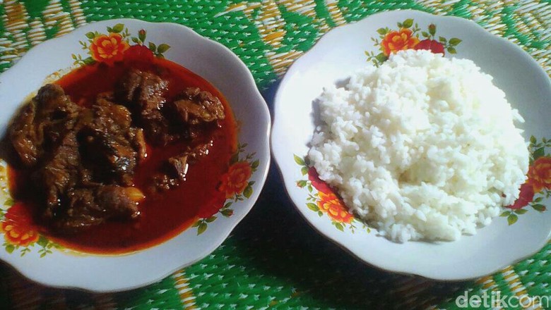Gulai kambing khas Tanah Datar (Syanti/detikTravel) Gulai kambing khas Tanah Datar (Syanti/detikTravel)