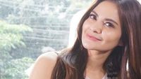 Lihat Foto-foto si Manis Cut Tari Yuk!