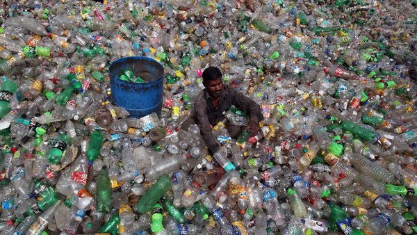 Potret Gunungan Sampah di Hari Lingkungan Hidup Sedunia