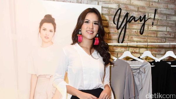 Lihat Raisa Bikin Semangat Puasanya Kan Guys?