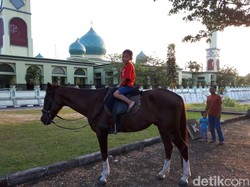 Ayo Berkuda di Masjid An-Nur Pekanbaru Sambil Nunggu Buka Puasa