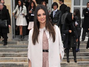 Cerita Mila Kunis Soal Pemberian Hadiah Buat Anak Cerita Mila Kunis Soal Pemberian Hadiah Buat Anak