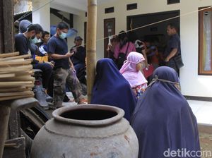 Terduga Teroris M Ditangkap Saat Keluar dari Masjid di Cileunyi