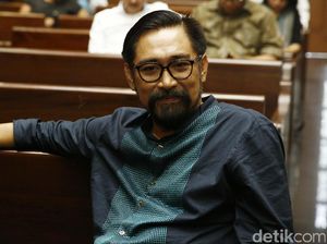 Dituntut 5 Tahun Bui, Choel Bacakan Pleidoi Hari Ini Dituntut 5 Tahun Bui, Choel Bacakan Pleidoi Hari Ini