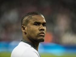 Douglas Costa Sudah Tiba di Turin Jelang Kepindahan ke Juve