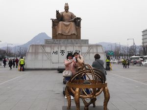 Penampakan Alun-alun Paling Hits di Seoul