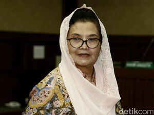 Eks Menkes Siti Fadilah Jadi Ketua Timses Dharma-Kun di Pilgub Jakarta Eks Menkes Siti Fadilah Jadi Ketua Timses Dharma-Kun di Pilgub Jakarta