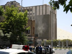 Iran Tuduh Arab Saudi Dukung ISIS Dalam Serangan di Teheran