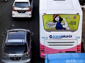 Kampanye Anti Rokok di Bus TransJakarta Kampanye Anti Rokok di Bus TransJakarta