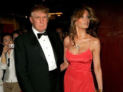 Melihat Lagi 10 Gaya Seksi Melania Trump Sebelum Jadi Ibu Negara
