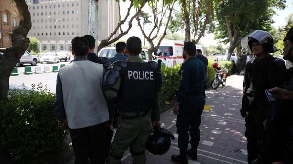 Suasana Sesaat Setelah Penembakan di Gedung Parlemen Iran