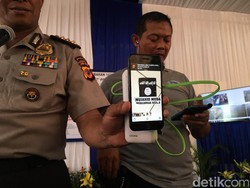 Geledah Rumah Terduga Teroris di Cileunyi, Polisi Temukan Logo ISIS