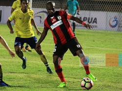 Boaz dan Ricardo Salampessy Diragukan Bisa Tampil Lawan Persela