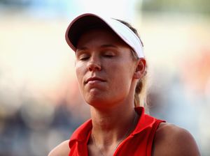 Wozniacki Dihentikan Petenis Nonunggulan Wozniacki Dihentikan Petenis Nonunggulan