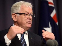 Kerja Untuk Miliuner China, Mantan Pejabat Australia Disoroti