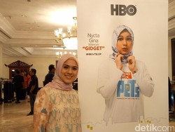 Sibuk di Bulan Puasa, Nycta Gina Bagi Tugas dengan Suami