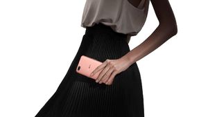 Oppo R11 Menggoda Lewat Kamera Ganda
