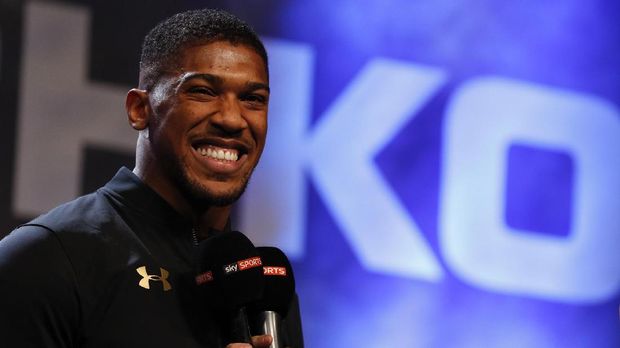 Anthony Joshua bakal naik ring di bulan Juni.