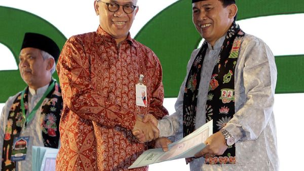 Bank DKI Salurkan ZIS Dalam Program Peduli Umat 2017