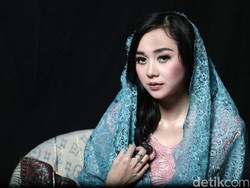 Simak Video Wawancara Aura Kasih Kenang Jalani Puasa di Masa Kecil