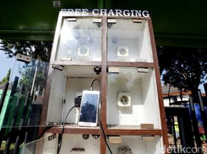 Ngecas HP Kentang Pakai Charger Fast Charge, Kok Tetap Lama Ya? Ngecas HP Kentang Pakai Charger Fast Charge, Kok Tetap Lama Ya?