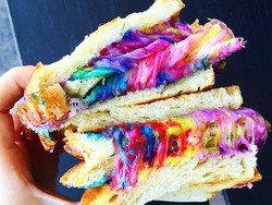 Ini 10 Tempat Terbaik di Dunia untuk Mencicip Makanan Bertema Pelangi (1)