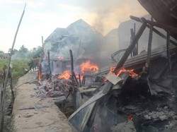 Kakak-Adik Main Korek Api, 9 Rumah Ludes Terbakar di Palembang
