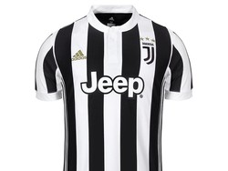 Logo Baru di Dada Juventus