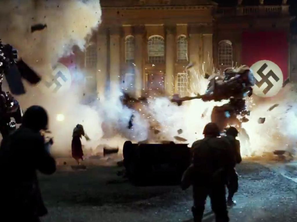Bumblebee Ikut Hancurkan Nazi di Perang Dunia II Bumblebee Ikut Hancurkan Nazi di Perang Dunia II