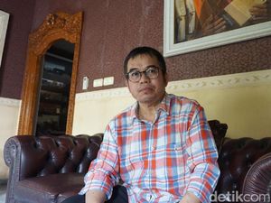Jokowi Terima Surat Pengunduran Diri Yudi Latif dari Kepala BPIP Jokowi Terima Surat Pengunduran Diri Yudi Latif dari Kepala BPIP