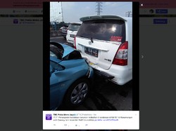 Kecelakaan Beruntun 5 Mobil di Tol Rawamangun, Lalin Padat