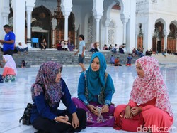 Masjid Raya Baiturrahman, Nyaman untuk Ibadah dan Ngabuburit
