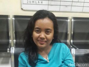 Dewi yang Diamankan Petugas Dinsos DKI Bukan Mahasiswi UGM Dewi yang Diamankan Petugas Dinsos DKI Bukan Mahasiswi UGM