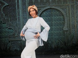 Ayu Dewi Tanya Kado Lahiran, Ayu Ting Ting Ketus Banget