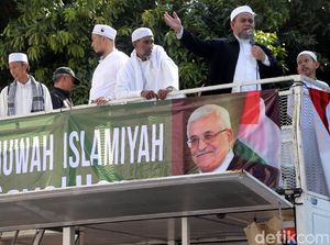 Mereka yang Dibela Alumni 212 di Aksi Bela Ulama