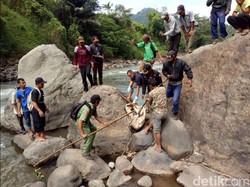 Polisi Masih Mencari Potongan Tubuh Keluarga yang Dibantai di Cianjur