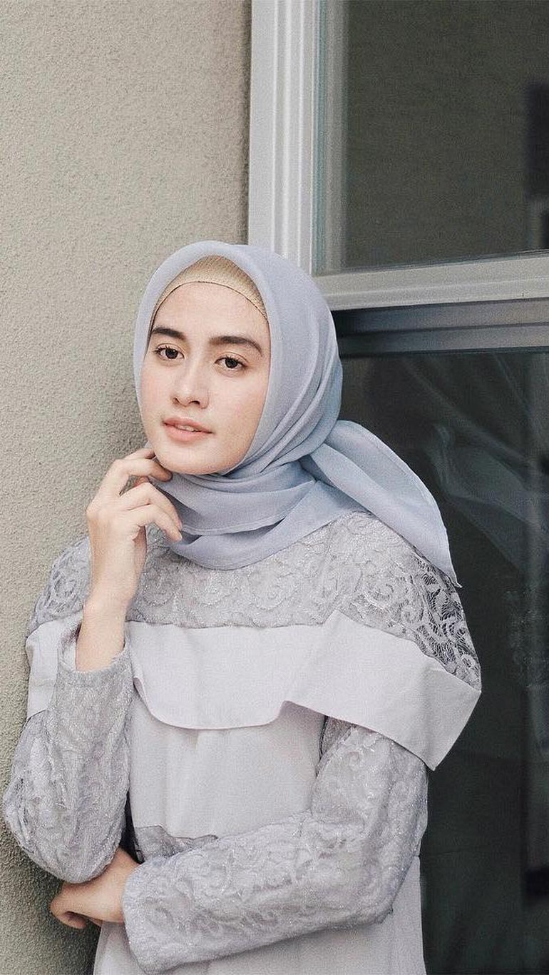 Foto 10 Penampilan Selebgram Dengan Organza Hijab Yang Lagi Tren