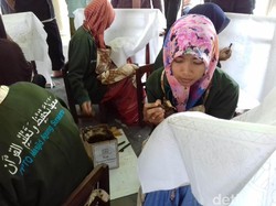 Bangkitkan Semangat Akulturasi Islam-Jawa Lewat Membatik Alquran