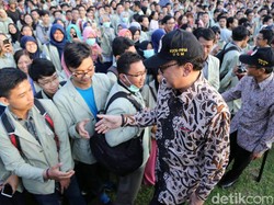Rektor UGM dan Mendagri Lepas 5.982 Mahasiswa KKN