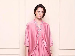 Foto: 10 Inspirasi Baju Kaftan untuk Hari Lebaran Foto: 10 Inspirasi Baju Kaftan untuk Hari Lebaran